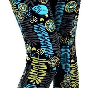 New Aquatic Sea Green Peachskin Leggings 
One size